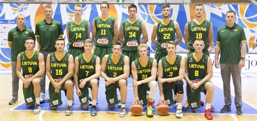 曼晚评分：芒特8分最高，姆伯莫首秀7分，乌加特、梅努5分（曼晚评分出炉：芒特8分居首，姆伯莫首秀7分，乌加特、梅努各5分）