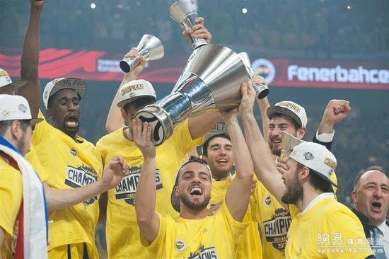 韩鹏：全力以赴完成俱乐部1500分和瓦科夺金靴的目标（韩鹏：冲刺俱乐部1500分，助瓦科问鼎金靴）