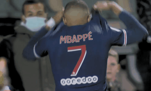 法尔克：曼联和纽卡曾有意沃尔特马德，但他目前不想离开德甲（法尔克：曼联、纽卡曾追求沃尔特马德，但他暂不愿离开德甲）