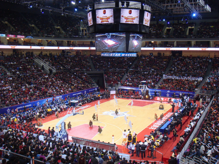 特瓦斯：皇马最爱编造谎言，他们喜欢捏造假信息来向西甲施压（特瓦斯指责皇马热衷捏造虚假信息，借此向西甲施压）