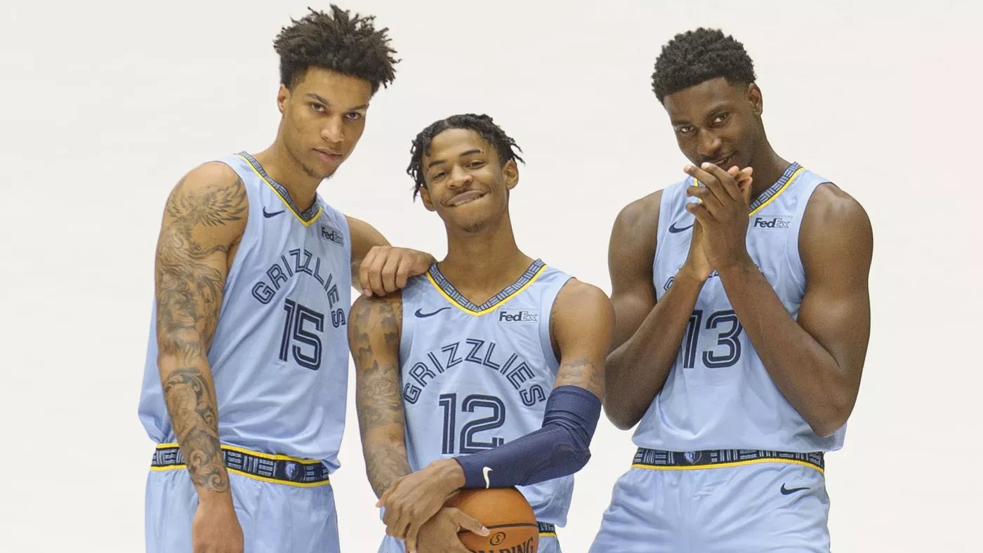 李国旭：马莱莱在申花做好前插就行，但在英博情况不一样（李国旭：申花时马莱莱只管前插，到了英博要求截然不同）