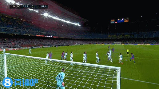 意媒：小法以后留在意甲可能性不大，大概率会前往巴萨或曼城