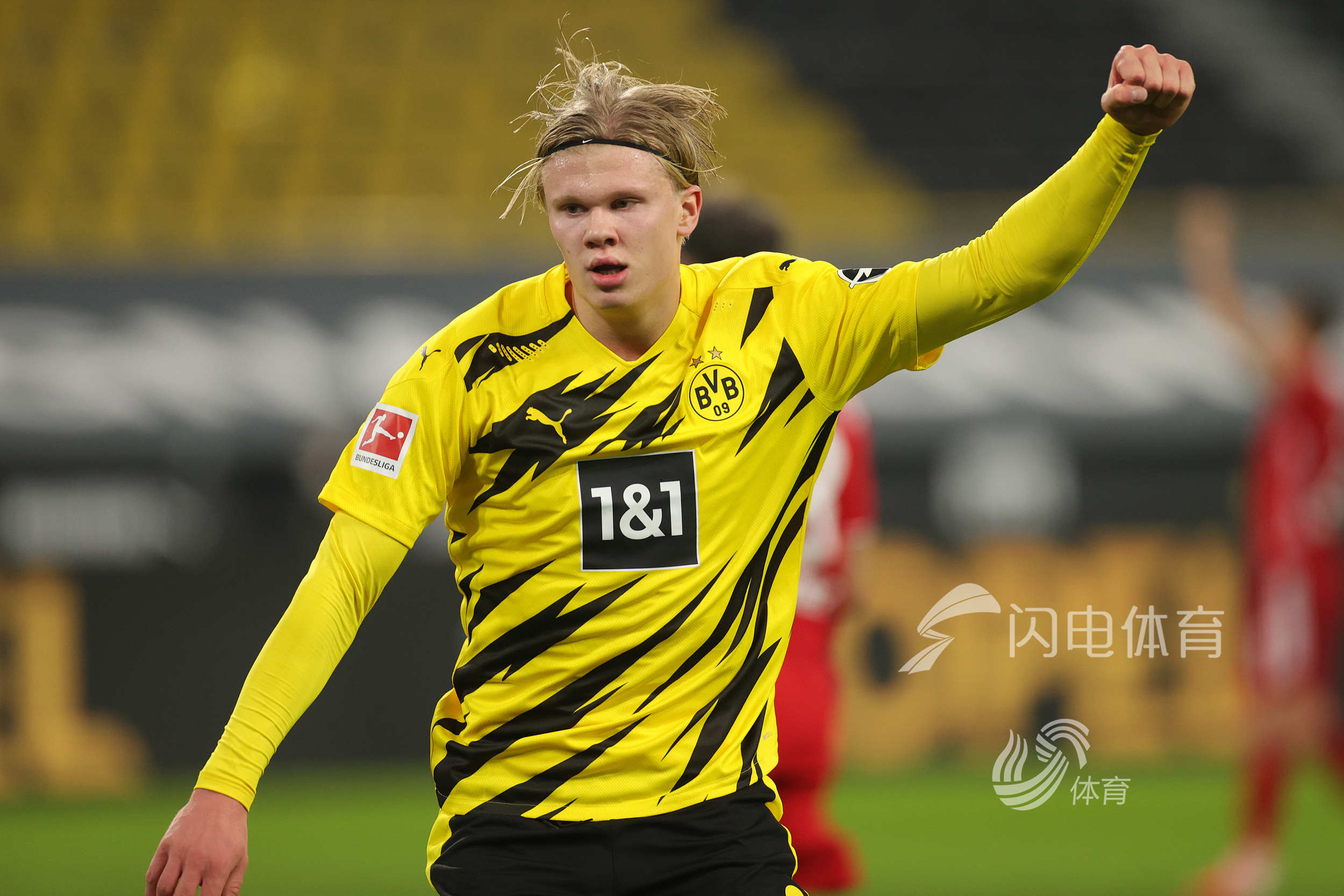 官方：阿根廷国家队征召圣吉罗斯后卫凯文-麦卡利斯特