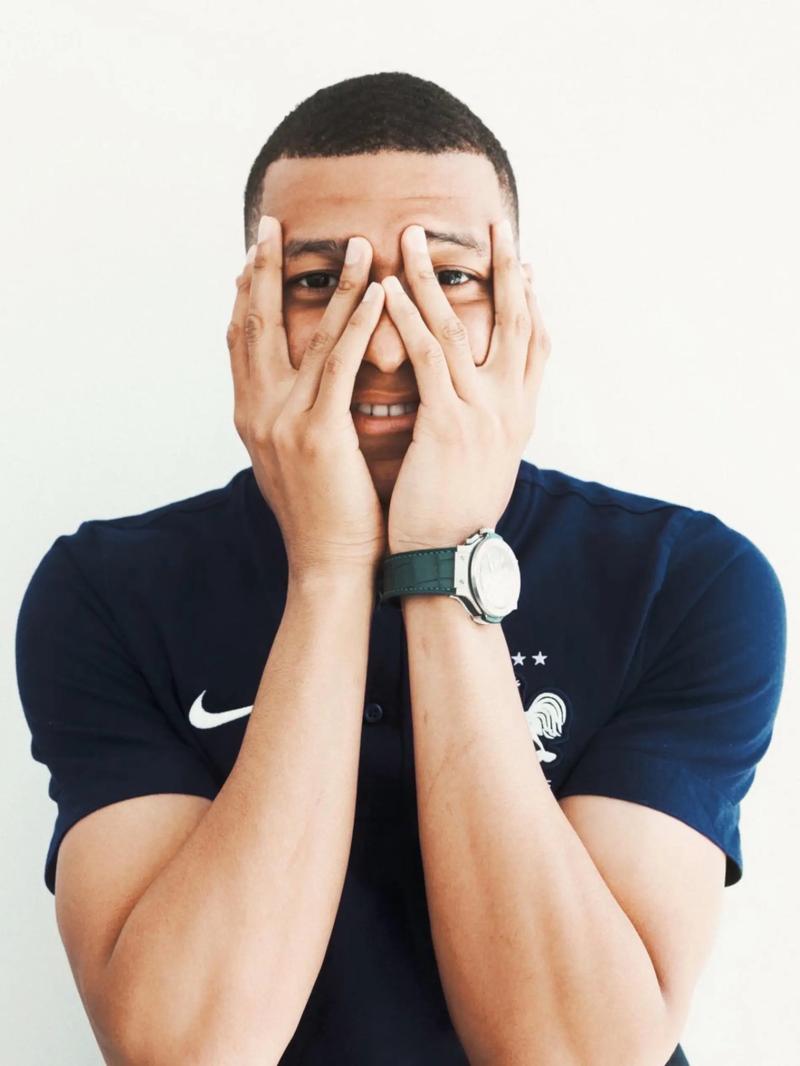 跟队记者：米兰球员去国家队受伤然后缺席的循环必须停止（随队记者：米兰球员因国家队受伤而缺阵的恶性循环必须终结）